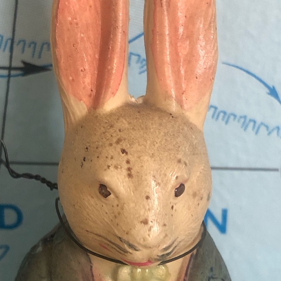 Antique white rabbit figure / Christmas ornament from Through the Looking glass - Picture 2 of 11